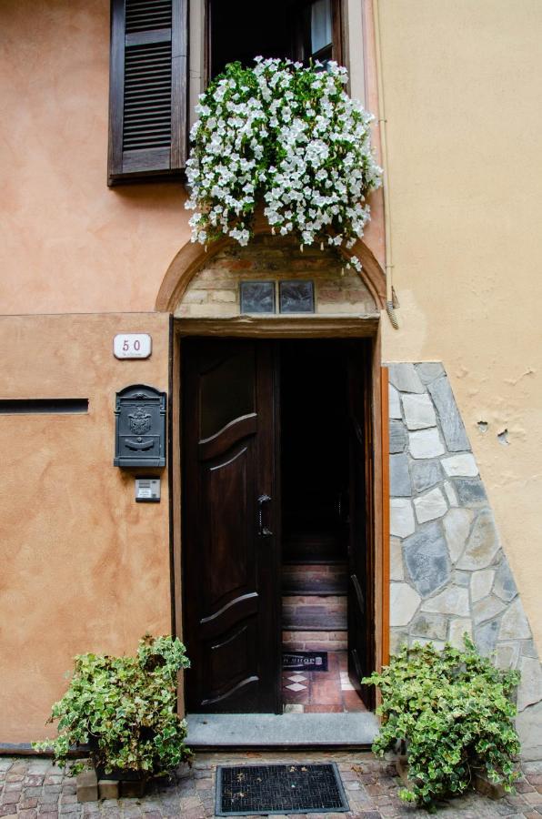 Holiday House Antica Dimora Soggiorni In Langa Centro Storico ลามอร์รา ภายนอก รูปภาพ
