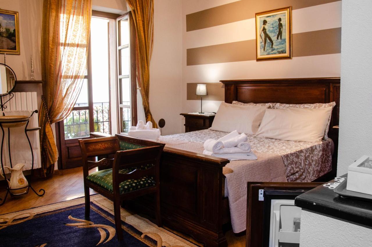 Holiday House Antica Dimora Soggiorni In Langa Centro Storico ลามอร์รา ภายนอก รูปภาพ