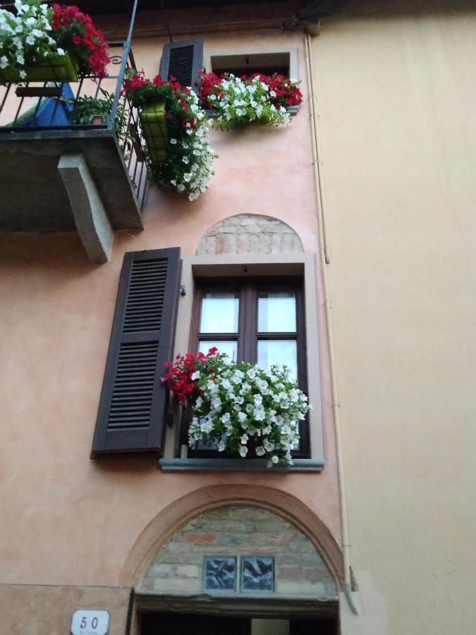 Holiday House Antica Dimora Soggiorni In Langa Centro Storico ลามอร์รา ภายนอก รูปภาพ