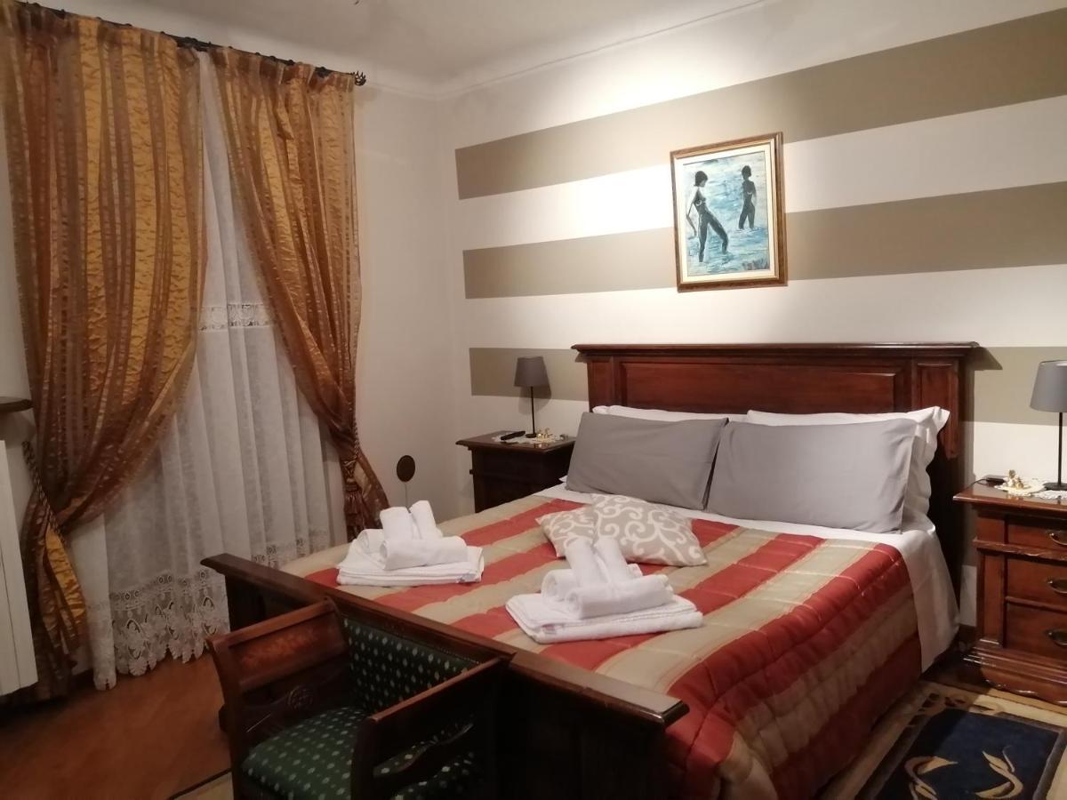 Holiday House Antica Dimora Soggiorni In Langa Centro Storico ลามอร์รา ภายนอก รูปภาพ